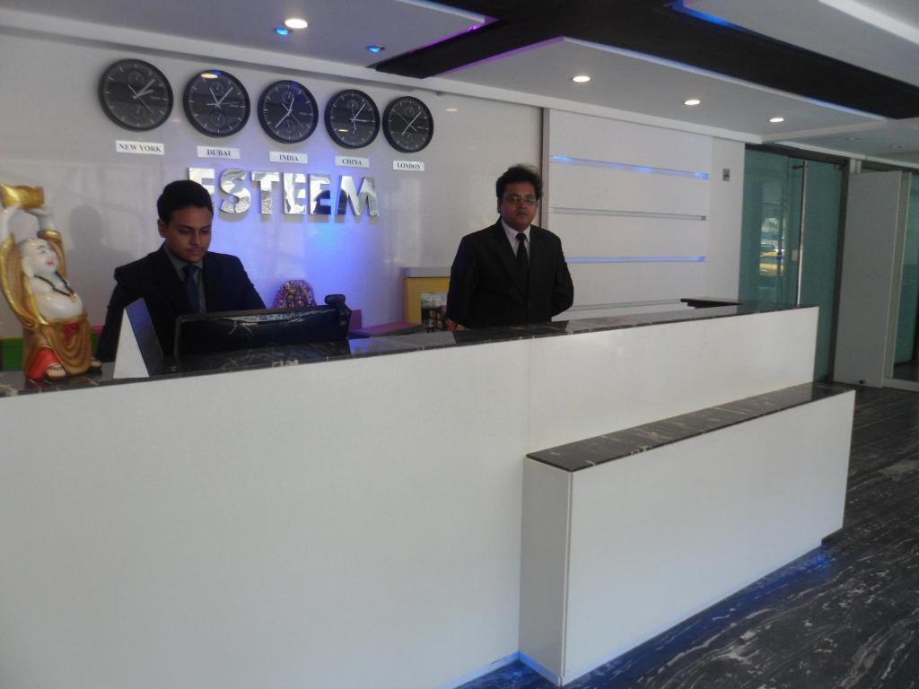 Hotel Esteem Kolkata Bagian luar foto