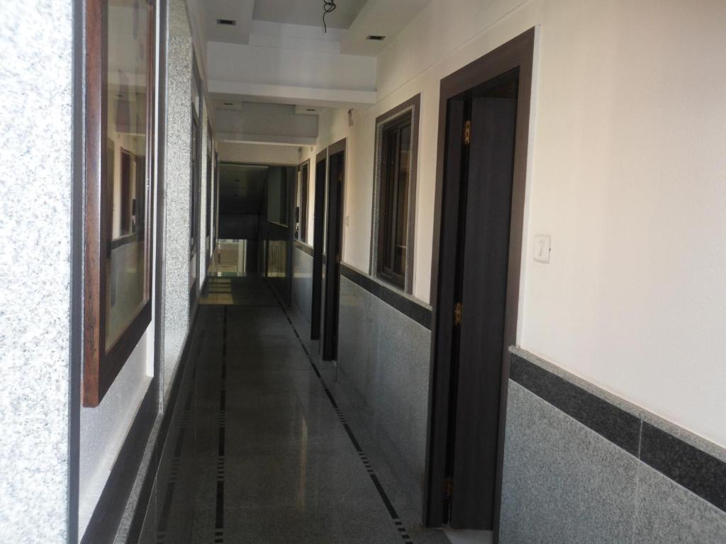 Hotel Esteem Kolkata Bagian luar foto