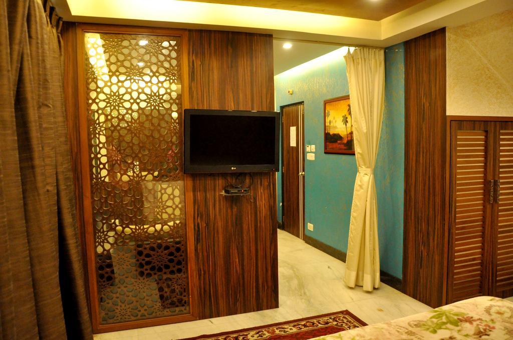 Hotel Esteem Kolkata Bagian luar foto